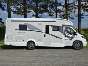 2026 Ci Motorhomes Magis 82XT photo 2