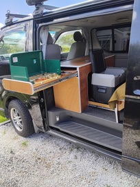 Campervan Toyota Hiace, 2008, 4WD photo 2