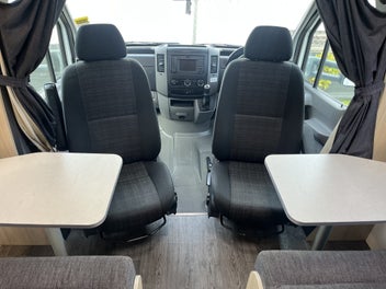 ACM SAM 6 BERTH- Ex Rental photo 2