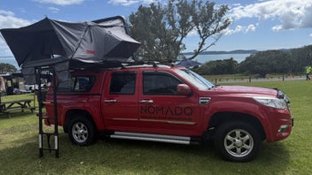 2020 Ute Camper with Rooftop Tent, solar, kitchen