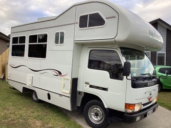 1998 Nissan Atlas