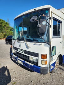 Isuzu camper