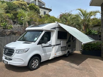 Auto-sleeper Burton