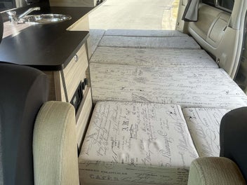 2 Berth Nissan Elgrande 3.5 V6 4WD