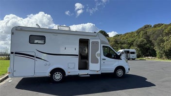 2024 Etrusco T6.9SF 4 Berth