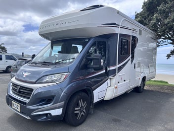 Autotrail Tracker RB photo 2