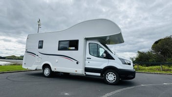 2023 Roller Team Zefiro 675 6 Berth