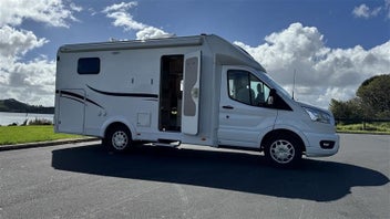 2023 Etrusco T6.9SF 4 Berth photo 2
