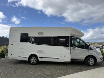 2021 Benimar Tessoro 486 – Immaculate 4 Berth | Fo