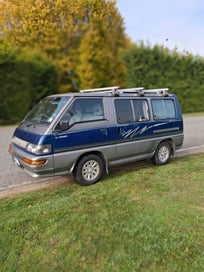 Mitsubishi L300 camper van