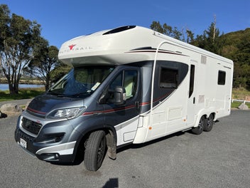 Auto Trail Comanche