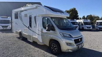 2017 Ci Motorhomes MAGIS 66P Rear Island bed