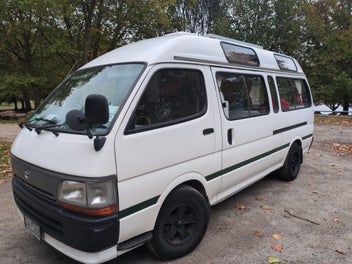 1996 TOYOTA HIACE 2.8 DIESEL Jumbo LWB
