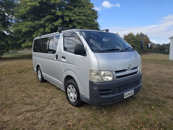 2006 Toyota Hiace