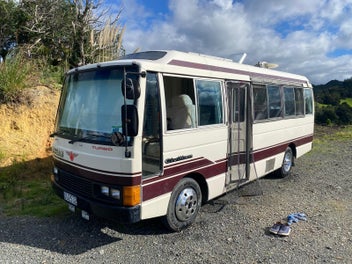 Nissan Civilian