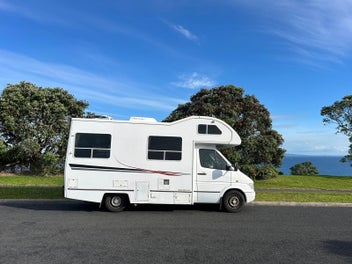2000 Mercedes-Benz Sprinter - Low Km's!!