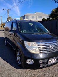 Nissan Elgrand Campervan - Elgrando the Explorer