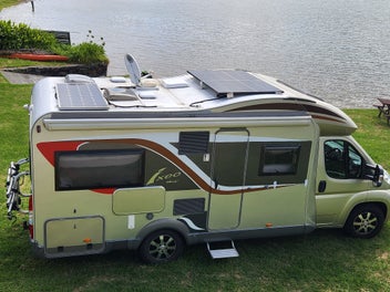 Fiat Ducato 2012 - Burstner IXEO IT664 photo 2