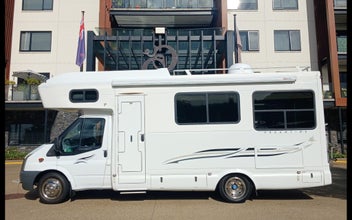 2010 KEA DREAMTIME 4 BERTH MOTORHOME 190K KM