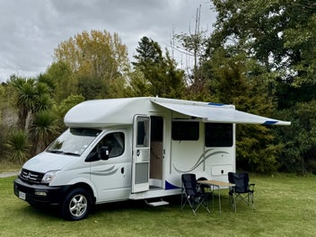 2025 Maxus RV Traveler 9 Motorhome photo 2