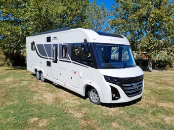 2025 Mercedes-Benz LeVoyageur Heritage 8.7CF 4...