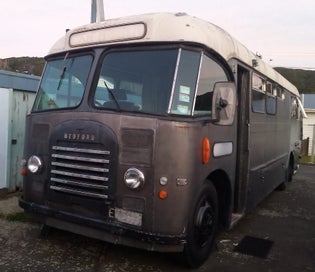 SB3 BEDFORD BUS