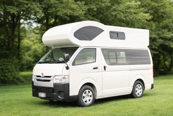 Aurora Campervan | 3 Berth | Shower & Toilet