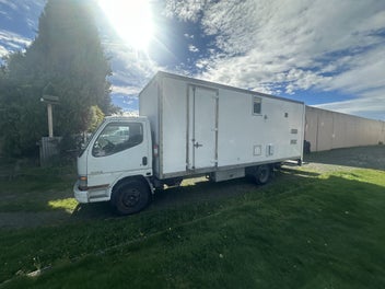 1999 Mitsubishi Canter