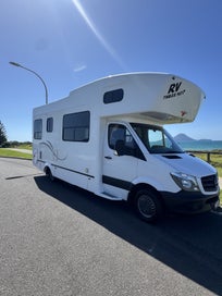 2016 Merc benz sprinter 6 berth -low kms196000