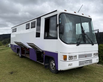 Isuzu F Series Bus