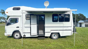 2008 Mitsubishi Fuso Motorhome