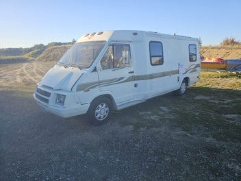 1984 Winnebago Lesharo motorhome
